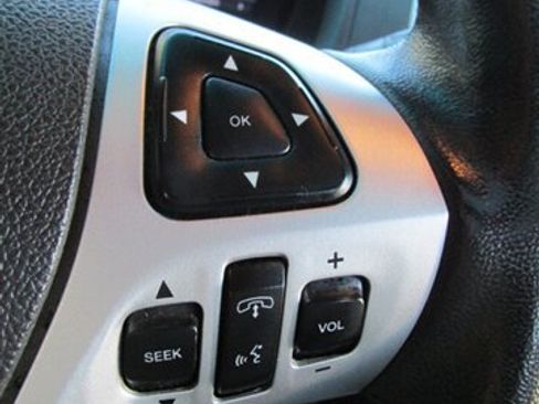 Used 2013 Ford Explorer XLT AWD/4WD image 29