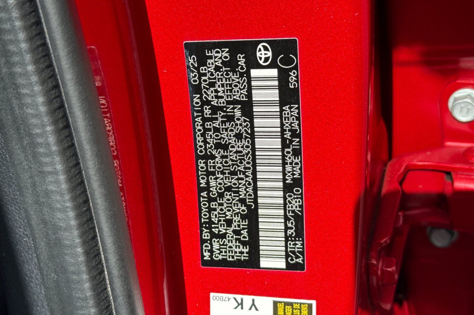 Used 2025 Toyota Prius LE FWD image 35