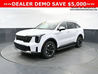 New 2025 Kia Sorento S
