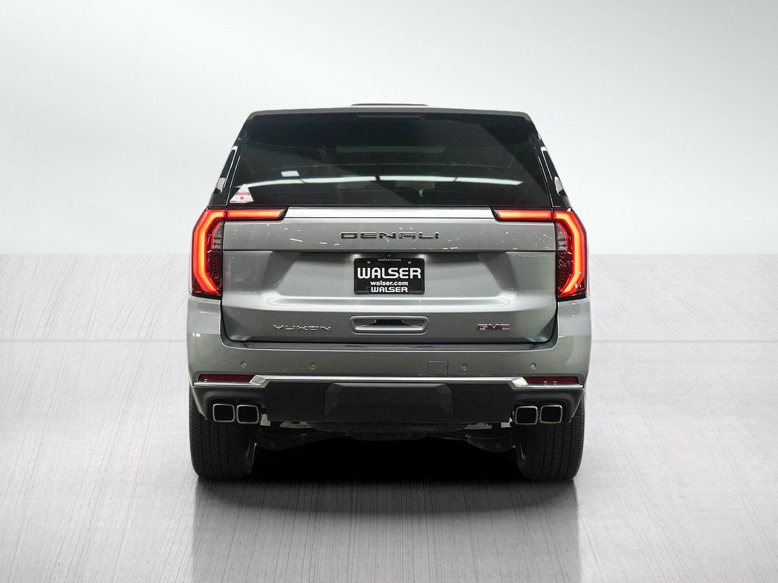Used 2025 GMC Yukon Denali w/ Sun & Power Step Package AWD/4WD image 4