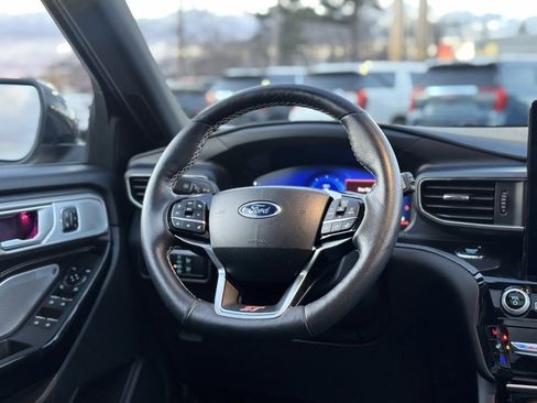 Used 2023 Ford Explorer ST w/ Technology Package image 14