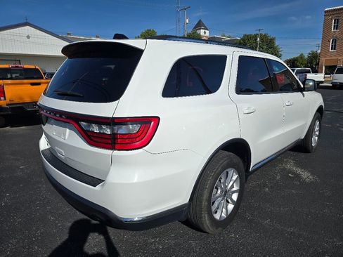 Used 2024 Dodge Durango SXT image 6