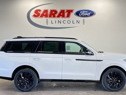 New 2026 Lincoln Navigator Reserve w/ Jet Appearance Package