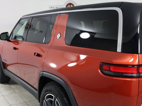 Used 2025 Rivian R1S Adventure AWD/4WD image 42