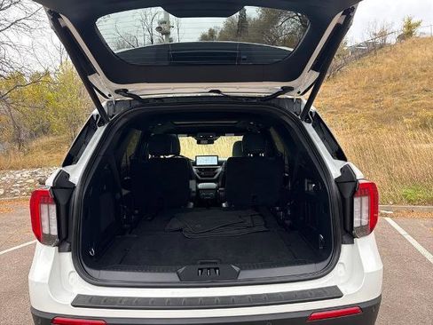 Certified 2025 Ford Explorer ST-Line w/ Premium Package image 25