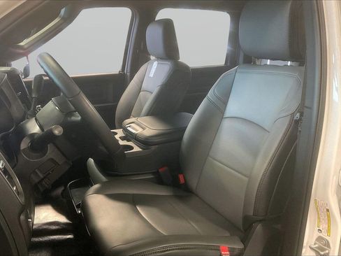 New 2026 RAM 2500 Tradesman w/ Chrome Appearance Group image 20