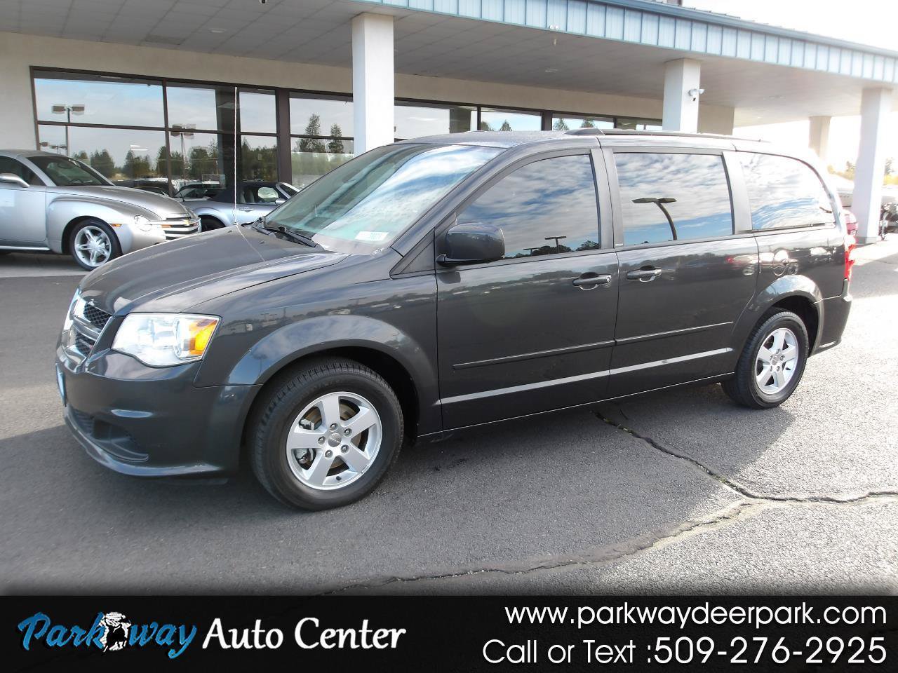 Used 2012 Dodge Grand Caravan SXT FWD image 1