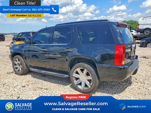Used 2012 Cadillac Escalade AWD image 3