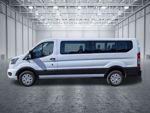 Used 2023 Ford Transit 350 XLT RWD image 2