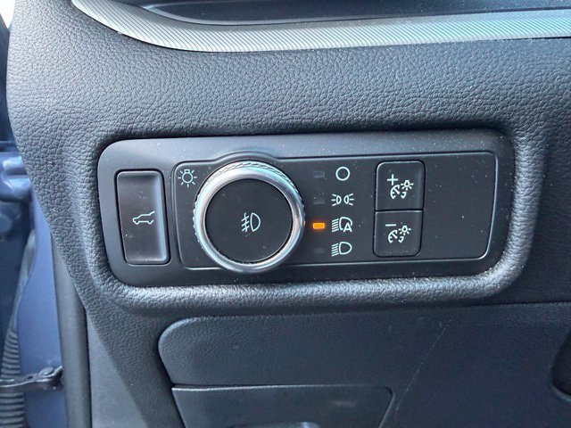 Used 2021 Ford Explorer XLT w/ Equipment Group 202A AWD/4WD image 30