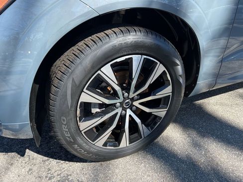 Certified 2023 Volvo XC60 B5 Core w/ Climate Package AWD/4WD image 9