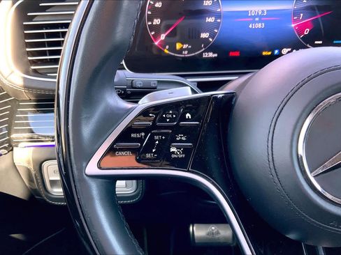 Used 2024 Mercedes-Benz Maybach GLS 600 4MATIC image 24