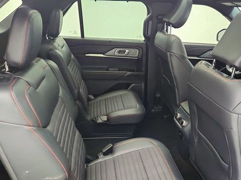Used 2025 Ford Explorer ST-Line w/ Premium Package image 24