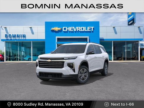 New 2026 Chevrolet Traverse LT image 1