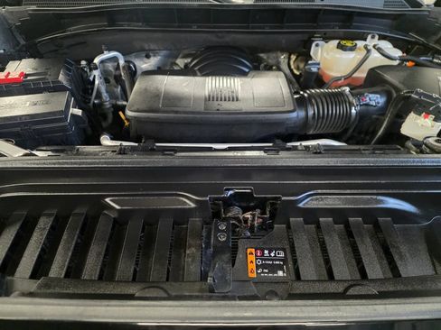 Used 2020 GMC Sierra 1500 Elevation w/ Elevation Value Package AWD/4WD image 29
