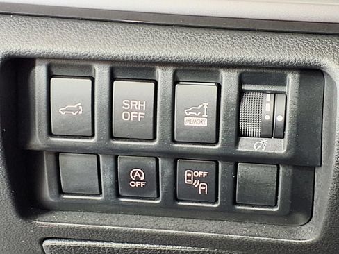 Used 2021 Subaru Forester Premium AWD/4WD image 16