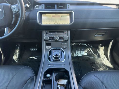 Used 2018 Land Rover Range Rover Evoque HSE AWD/4WD image 19