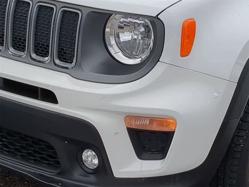 Used 2023 Jeep Renegade Limited image 18
