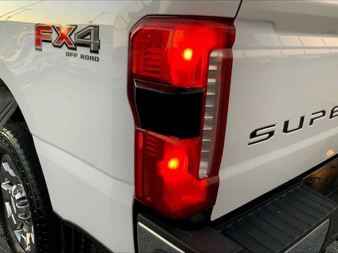 Certified 2024 Ford F250 Lariat w/ Lariat Ultimate Package image 26