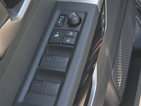 New 2026 Toyota Tundra Limited image 17