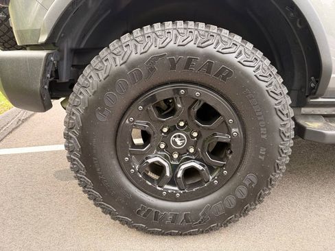 Used 2023 Ford Bronco Wildtrak AWD/4WD image 48