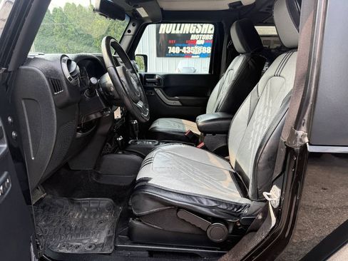 Used 2016 Jeep Wrangler Sport AWD/4WD image 7