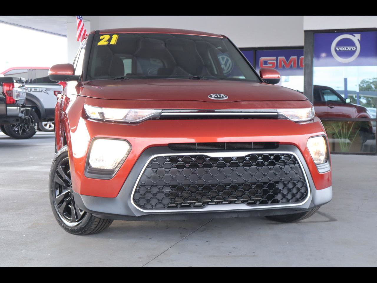 Used 2021 Kia Soul LX FWD image 1