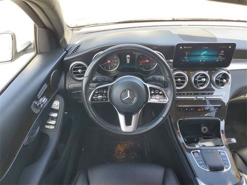 Used 2020 Mercedes-Benz GLC 300 image 26