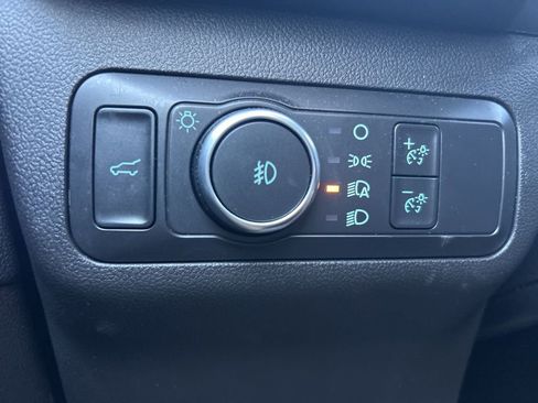 Used 2022 Ford Escape Titanium w/ Class II Trailer Tow Package image 31