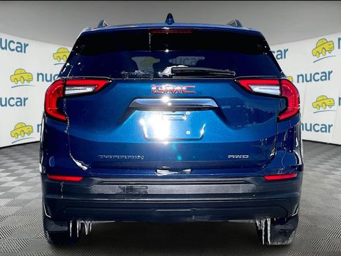 Used 2022 GMC Terrain SLE w/ Driver Convenience Package image 5