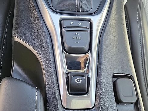 Used 2018 Chevrolet Camaro SS RWD image 27
