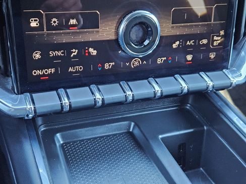 Certified 2025 GMC Acadia Elevation image 23