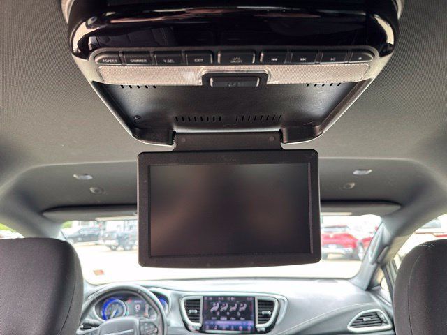 Used 2021 Chrysler Pacifica Touring w/ S Appearance Package FWD image 21