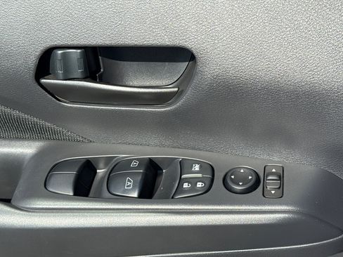 Used 2025 Nissan Kicks Play S FWD image 22