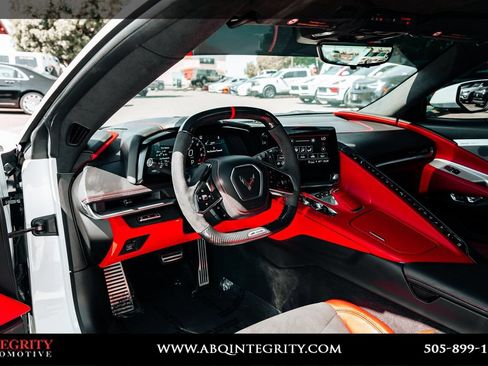 Used 2023 Chevrolet Corvette Z06 w/ Z07 Performance Package RWD image 21