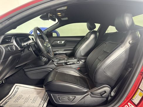 Used 2019 Ford Mustang GT Premium w/ Equipment Group 401A RWD image 15