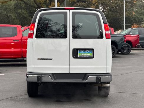 Used 2024 Chevrolet Express 2500 w/ Driver Convenience Package image 4