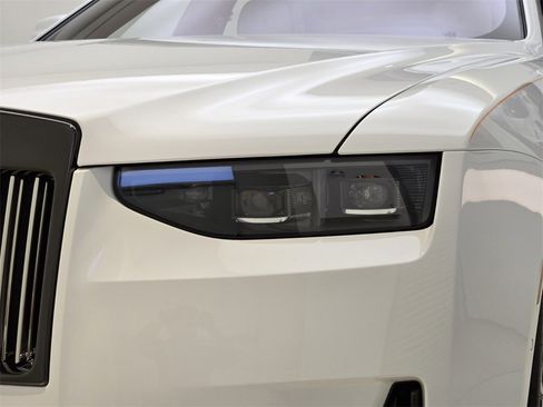 New 2025 Rolls-Royce Ghost Black Badge image 10
