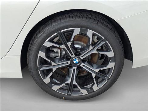 New 2026 BMW 330i Sedan image 10