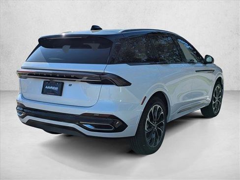 New 2026 Lincoln Nautilus Reserve AWD/4WD image 8