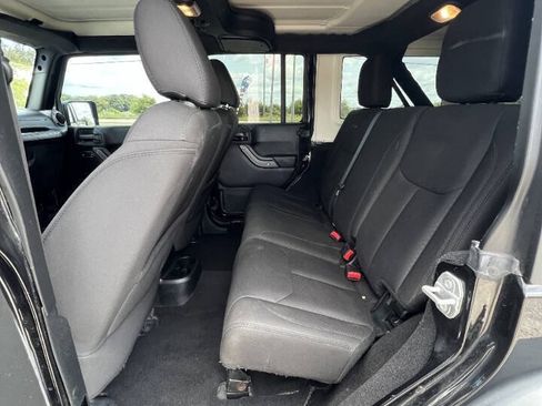 Used 2017 Jeep Wrangler Unlimited Sport w/ Quick Order Package 24S AWD/4WD image 19