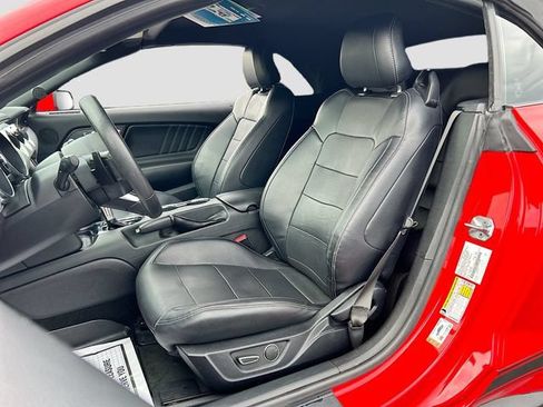 Used 2016 Ford Mustang GT Premium w/ Equipment Group 401A RWD image 29
