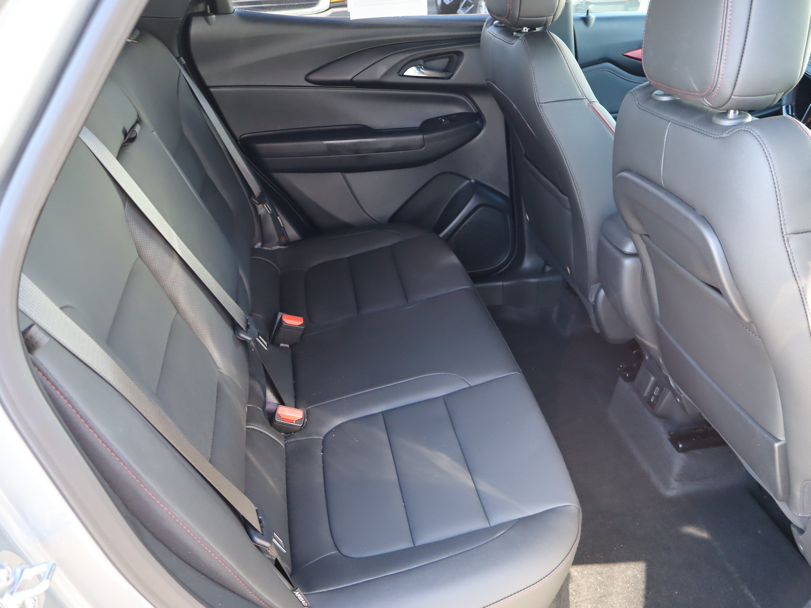 Used 2026 Chevrolet TrailBlazer RS w/ Convenience Package FWD image 36