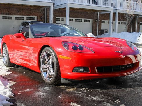 Used 2007 Chevrolet Corvette Convertible w/ Preferred Equipment Group RWD image 12