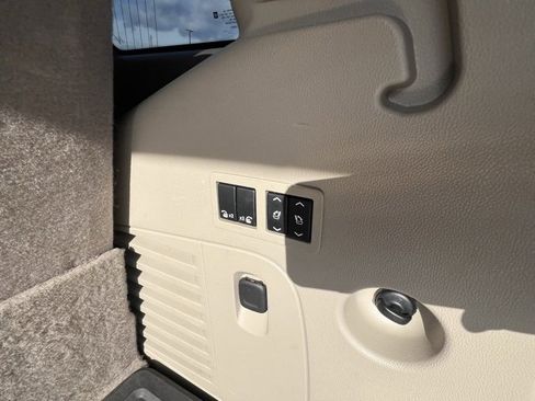 Used 2018 GMC Yukon Denali w/ Denali Ultimate Package image 28