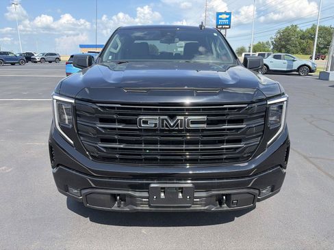 Used 2024 GMC Sierra 1500 Elevation w/ LPO, Elevation Black Package AWD/4WD image 11
