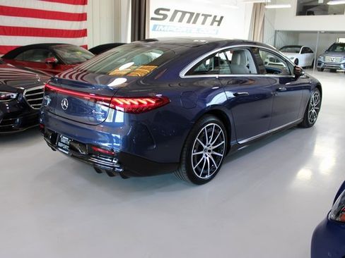 Used 2023 Mercedes-Benz EQS 580 4MATIC Sedan image 47