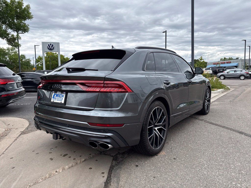 Used 2021 Audi SQ8 Prestige AWD/4WD image 5