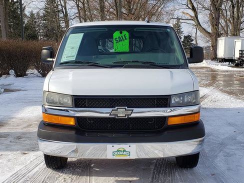 Used 2017 Chevrolet Express 3500 LT w/ LT Preferred Equipment Group image 9