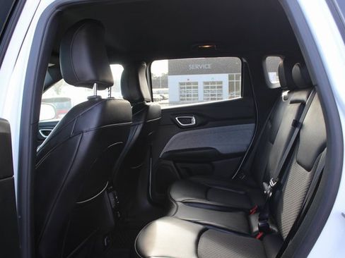 Used 2023 Jeep Compass Latitude w/ Convenience Group image 24